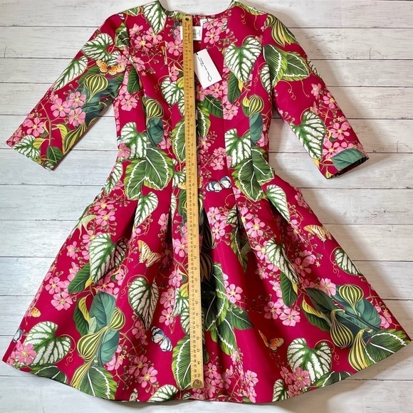 Oscar de la Renta
Ruby Mixed Botanical Split Neck Flare Dress - Picture 11 of 16